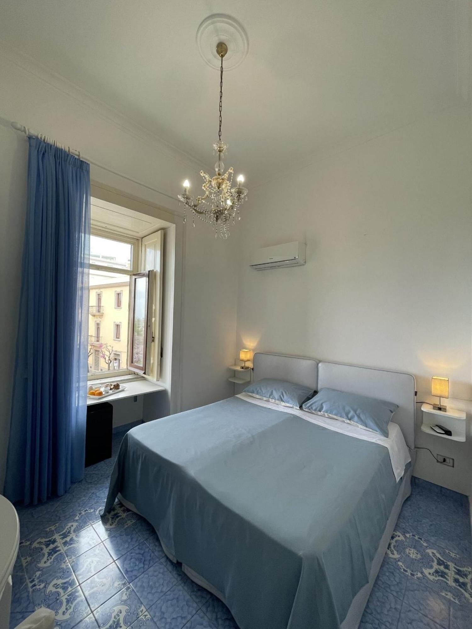 مبيت وإفطار Ambasciata Sorrento Relais المظهر الخارجي الصورة