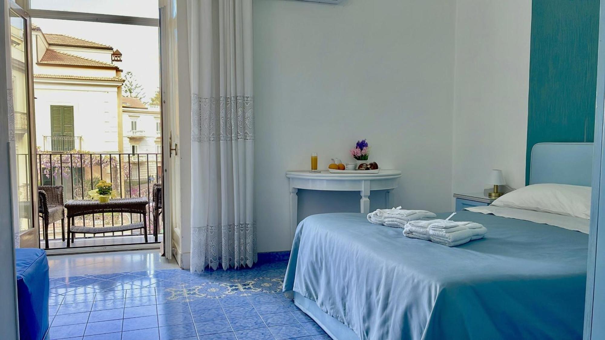 مبيت وإفطار Ambasciata Sorrento Relais المظهر الخارجي الصورة