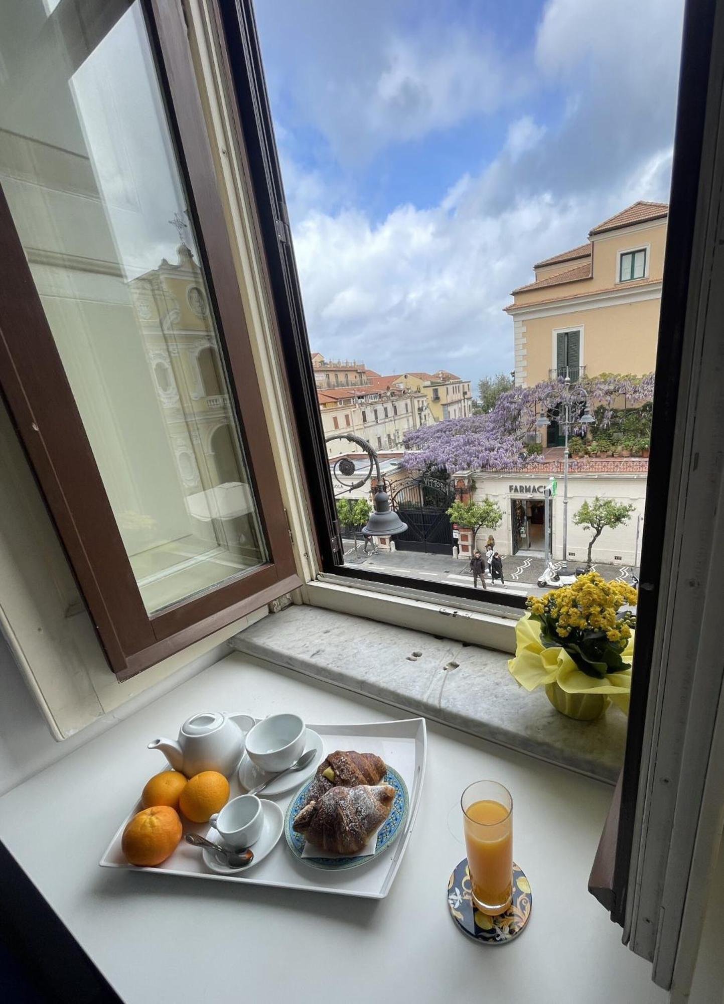 مبيت وإفطار Ambasciata Sorrento Relais المظهر الخارجي الصورة