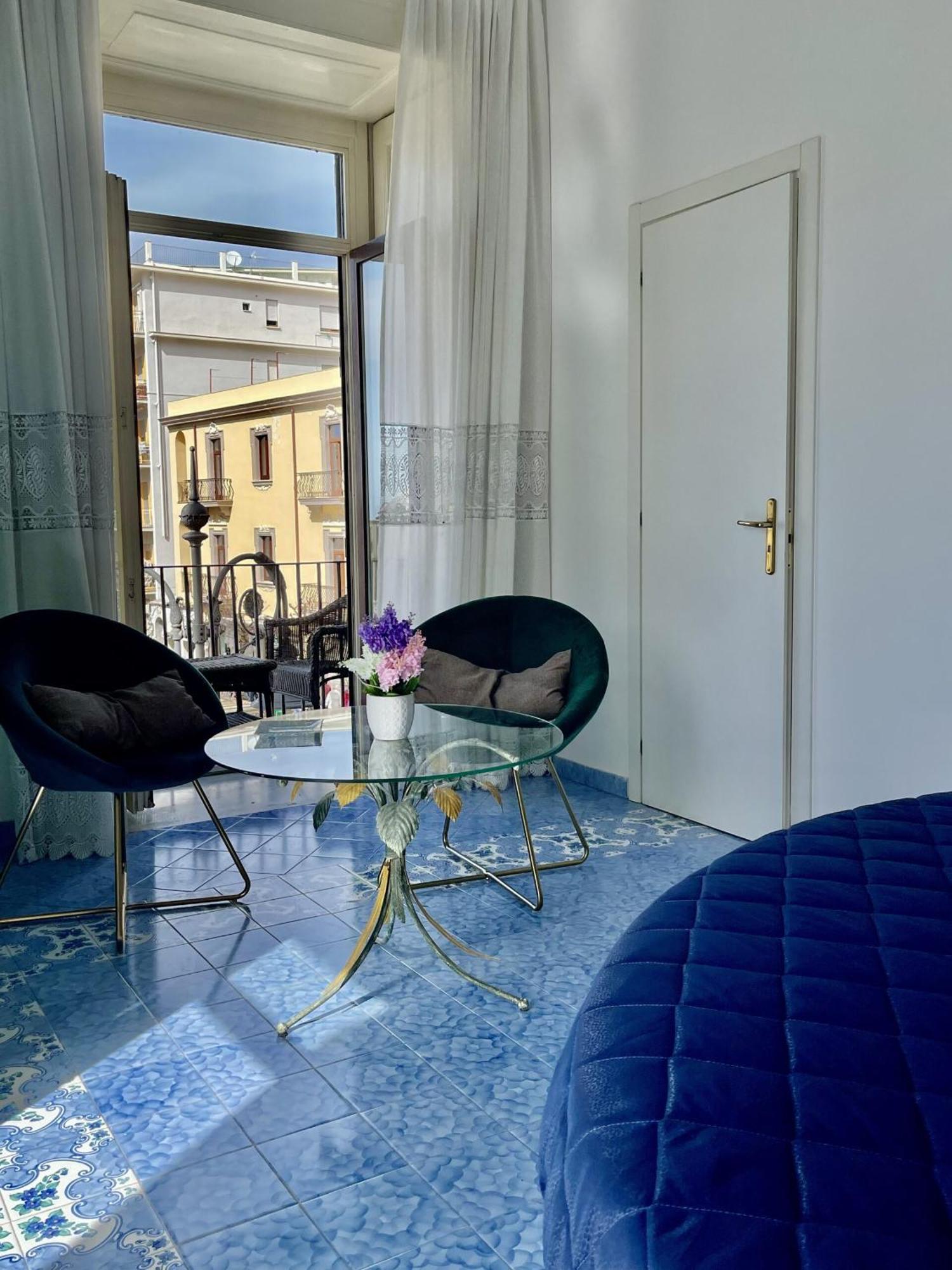 مبيت وإفطار Ambasciata Sorrento Relais المظهر الخارجي الصورة