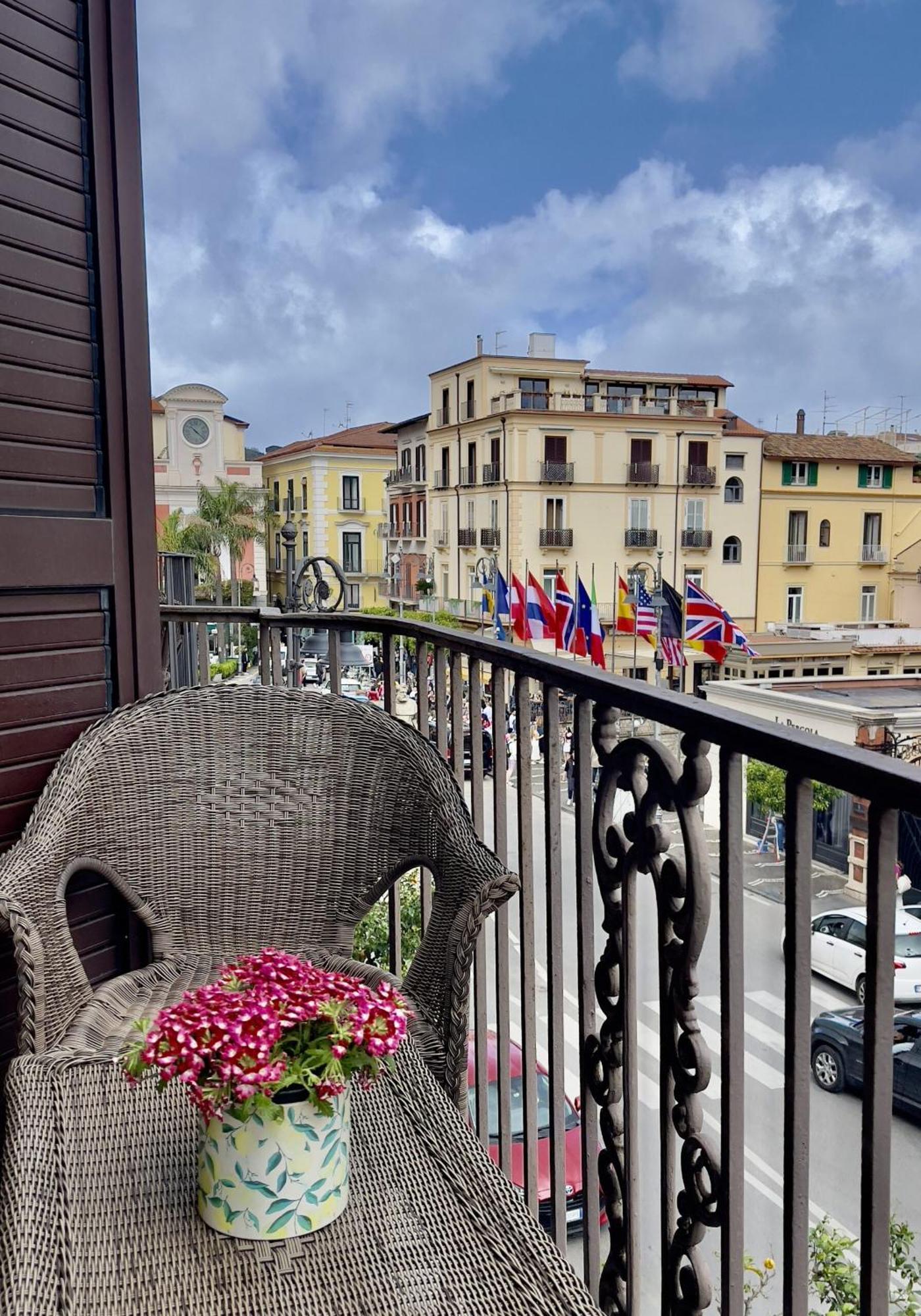 مبيت وإفطار Ambasciata Sorrento Relais المظهر الخارجي الصورة